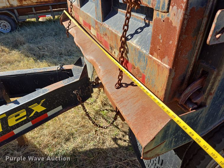 image for item EE0015 1996 International 2574 6X4 dump truck