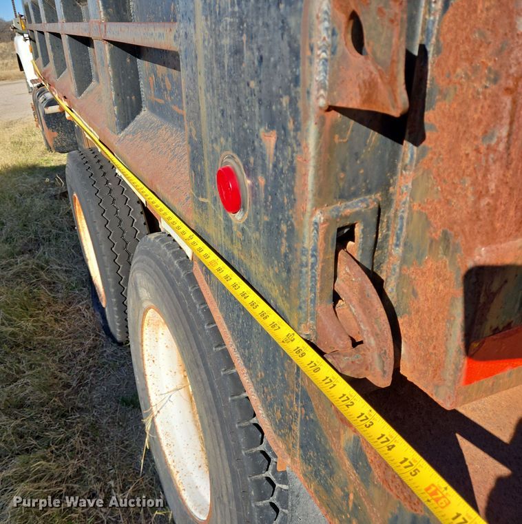 image for item EE0015 1996 International 2574 6X4 dump truck