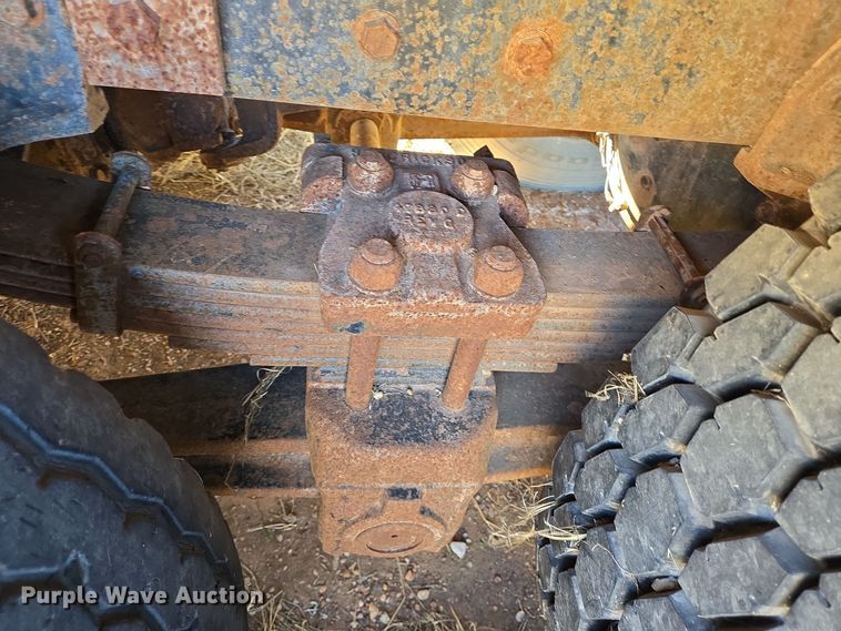 image for item EE0015 1996 International 2574 6X4 dump truck