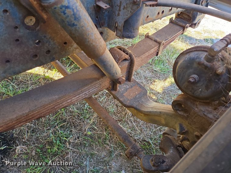 image for item EE0015 1996 International 2574 6X4 dump truck