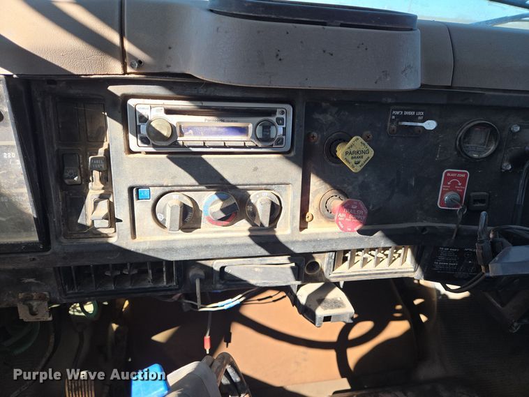 image for item EE0015 1996 International 2574 6X4 dump truck