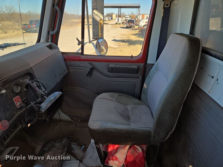 image for item EE0015 1996 International 2574 6X4 dump truck