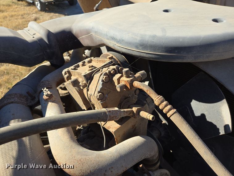 image for item EE0015 1996 International 2574 6X4 dump truck