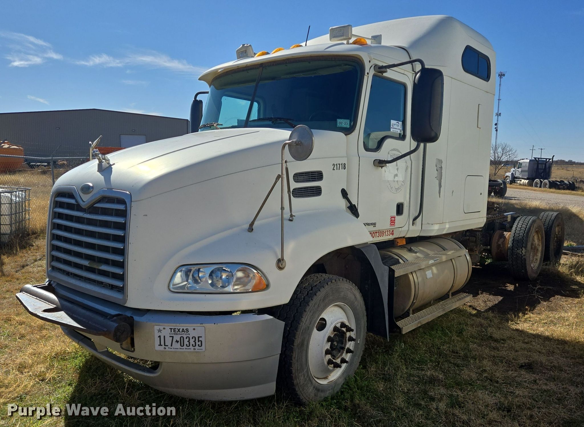 2006 Mack CXN613 semi truck in Cisco, TX | Item DJ0882 sold