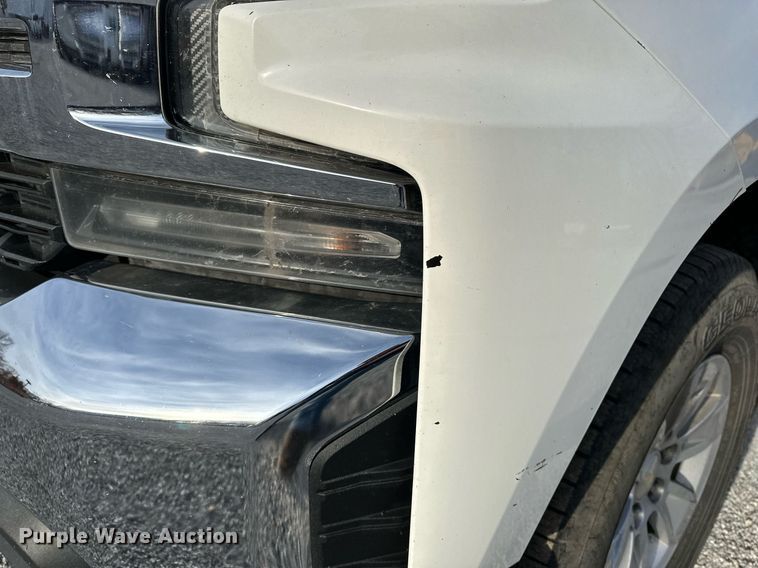 image for item DF8451 2019 Chevrolet Silverado 1500 Crew Cab pickup truck