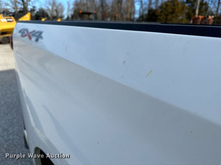 image for item DF8451 2019 Chevrolet Silverado 1500 Crew Cab pickup truck