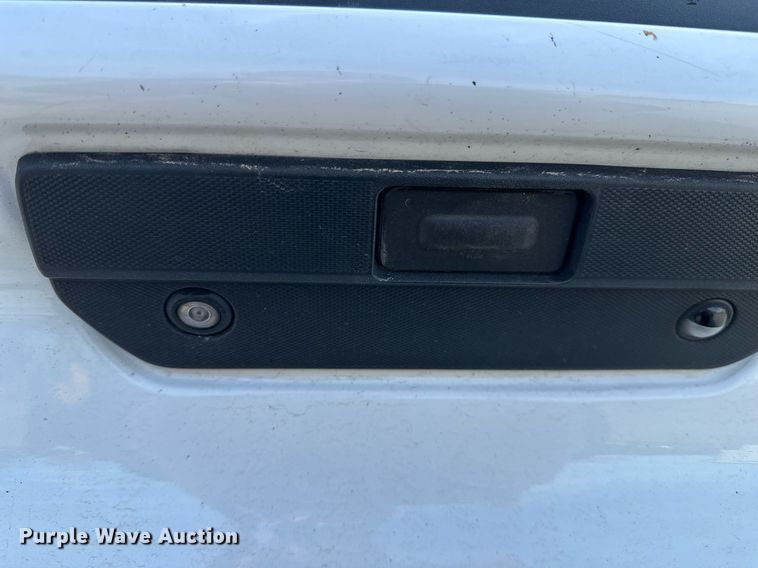 image for item DF8451 2019 Chevrolet Silverado 1500 Crew Cab pickup truck