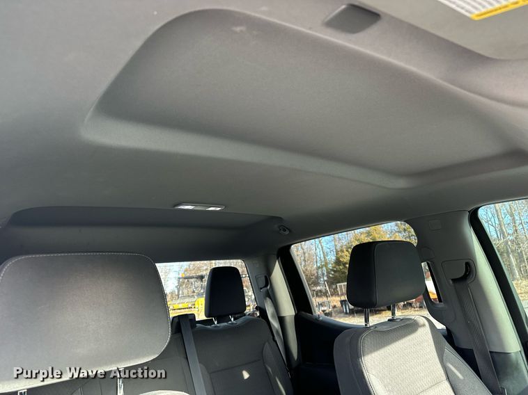 image for item DF8451 2019 Chevrolet Silverado 1500 Crew Cab pickup truck