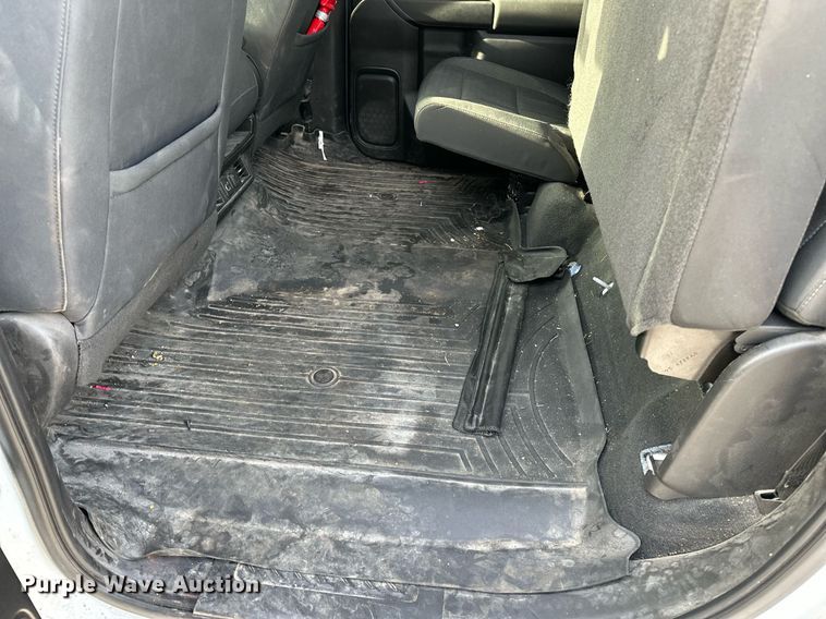 image for item DF8451 2019 Chevrolet Silverado 1500 Crew Cab pickup truck