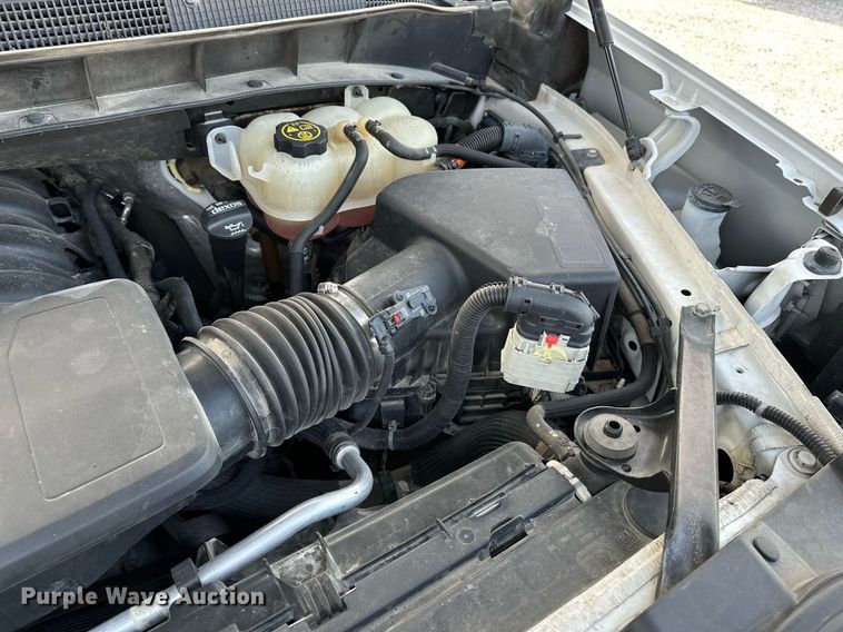 image for item DF8451 2019 Chevrolet Silverado 1500 Crew Cab pickup truck