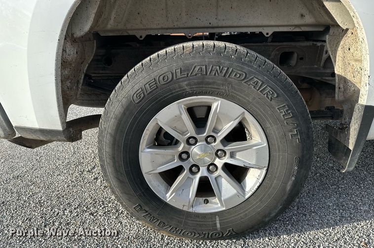 image for item DF8451 2019 Chevrolet Silverado 1500 Crew Cab pickup truck