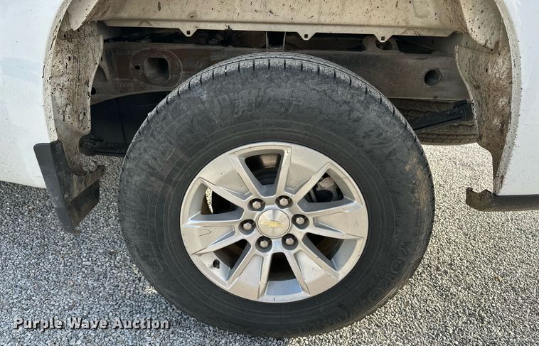 image for item DF8451 2019 Chevrolet Silverado 1500 Crew Cab pickup truck