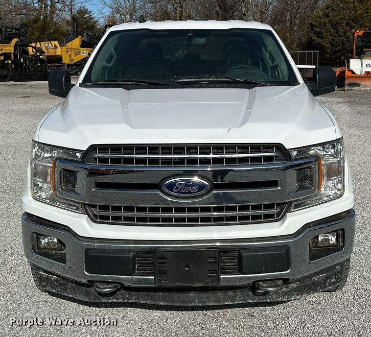 image for item DF8458 2019 Ford F150 SuperCab pickup truck