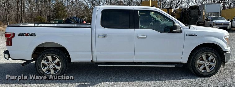 image for item DF8458 2019 Ford F150 SuperCab pickup truck