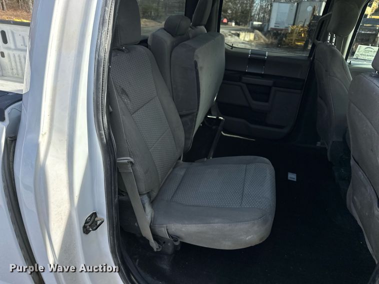 image for item DF8458 2019 Ford F150 SuperCab pickup truck