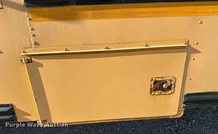 image for item DF8459 2005 Blue Bird Vision school bus