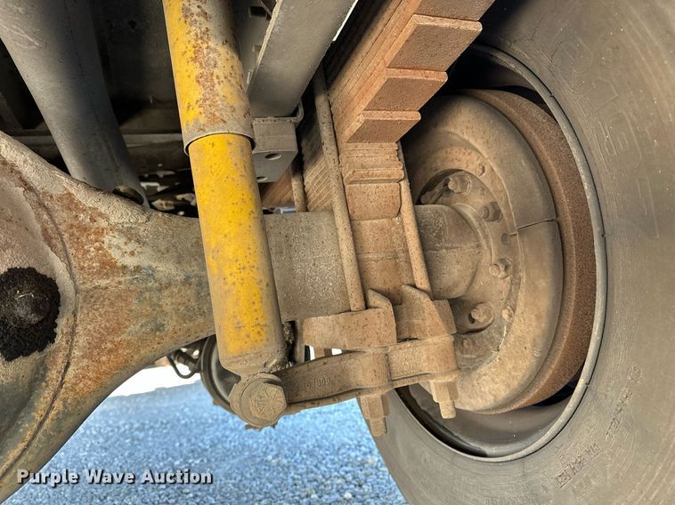 image for item DF8459 2005 Blue Bird Vision school bus