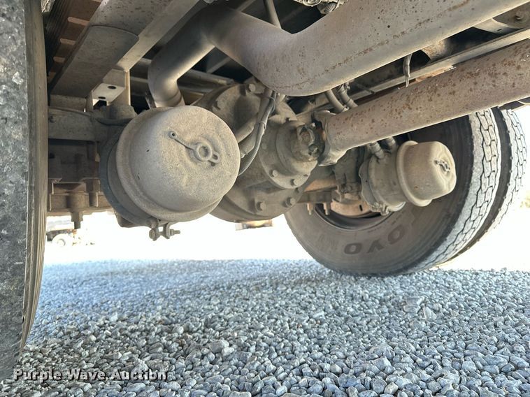 image for item DF8459 2005 Blue Bird Vision school bus