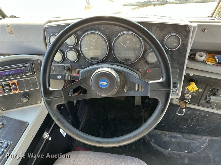 image for item DF8459 2005 Blue Bird Vision school bus