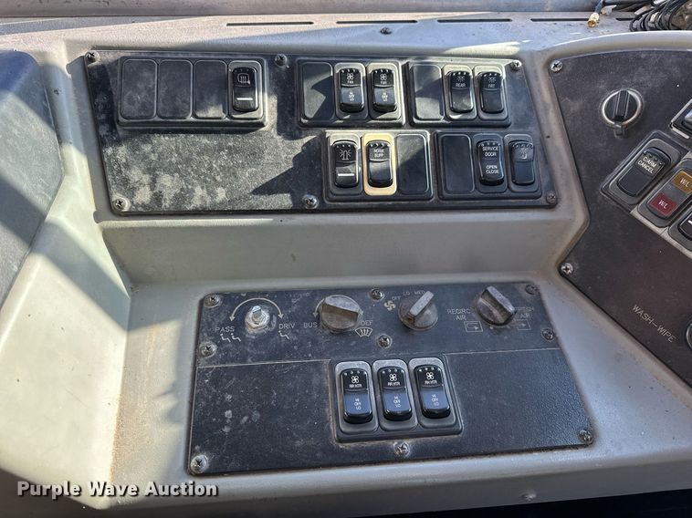 image for item DF8459 2005 Blue Bird Vision school bus