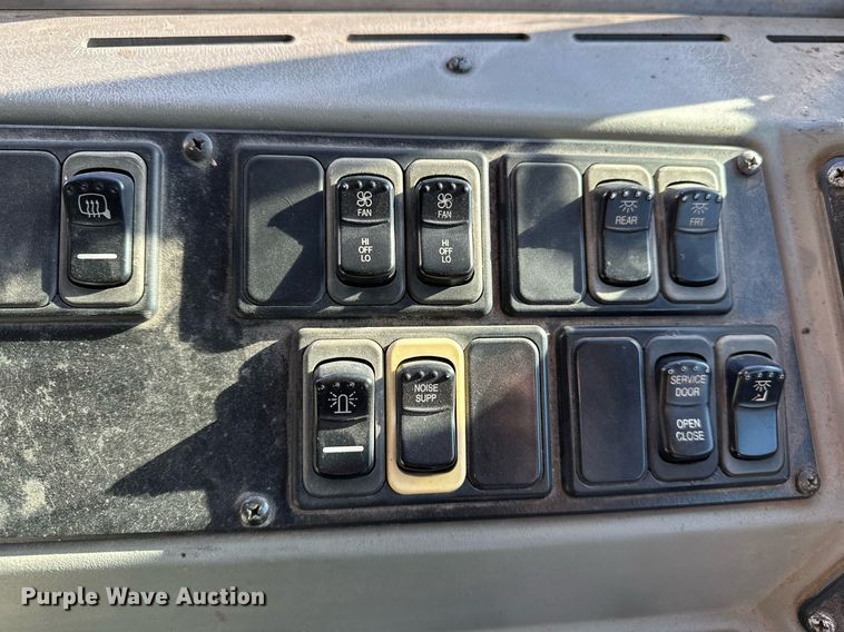 image for item DF8459 2005 Blue Bird Vision school bus