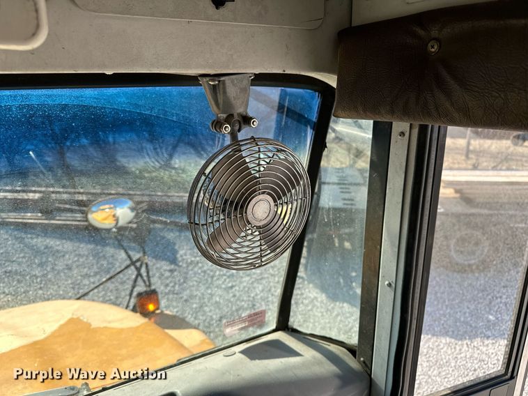 image for item DF8459 2005 Blue Bird Vision school bus