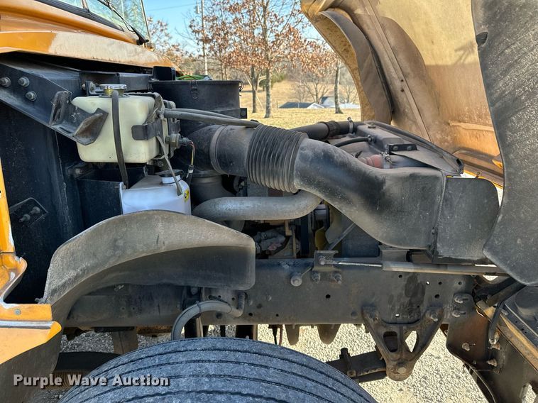 image for item DF8459 2005 Blue Bird Vision school bus