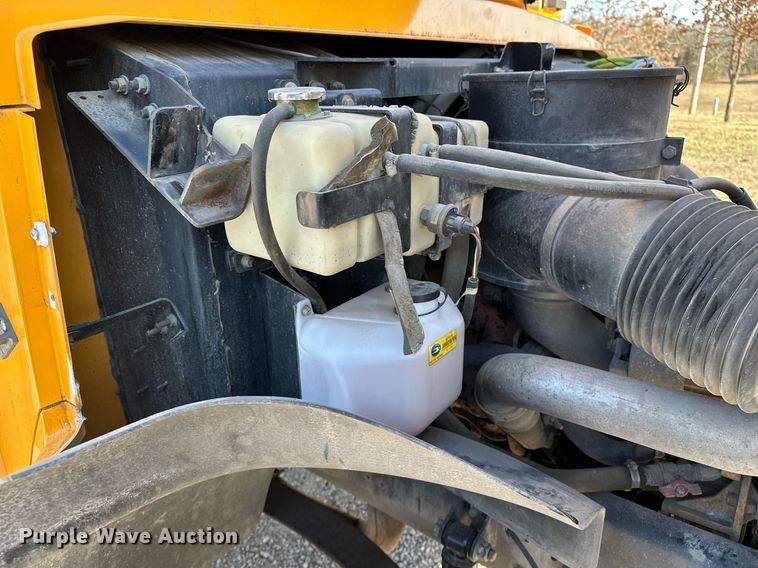 image for item DF8459 2005 Blue Bird Vision school bus