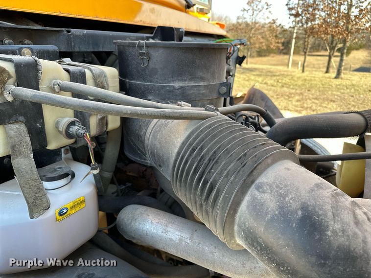 image for item DF8459 2005 Blue Bird Vision school bus