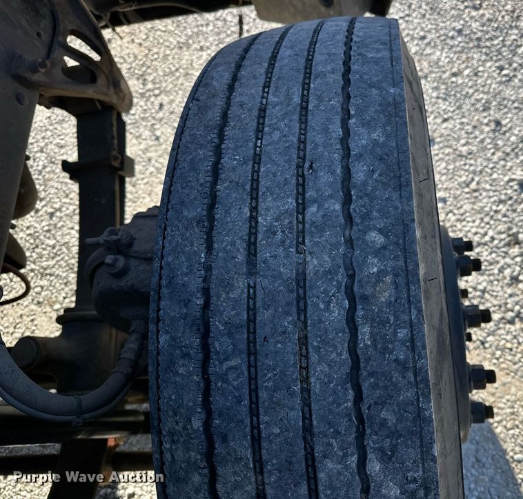 image for item DF8459 2005 Blue Bird Vision school bus