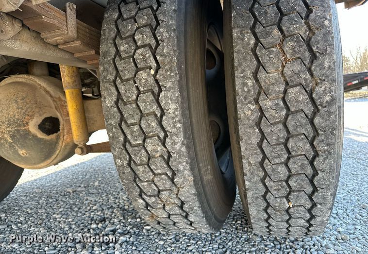 image for item DF8459 2005 Blue Bird Vision school bus