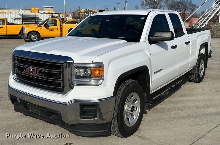 image for item DF8460 2015 GMC Sierra 1500 Double Cab pickup truck