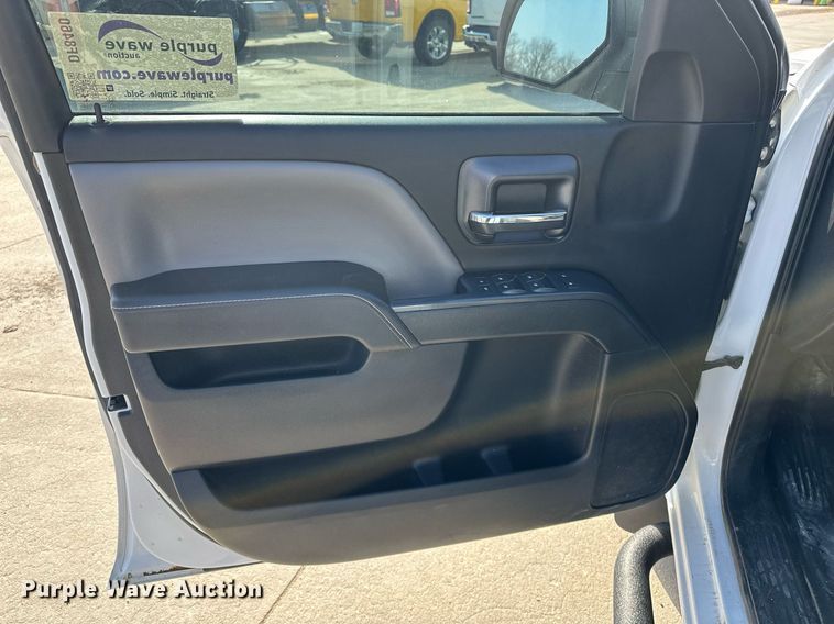 image for item DF8460 2015 GMC Sierra 1500 Double Cab pickup truck