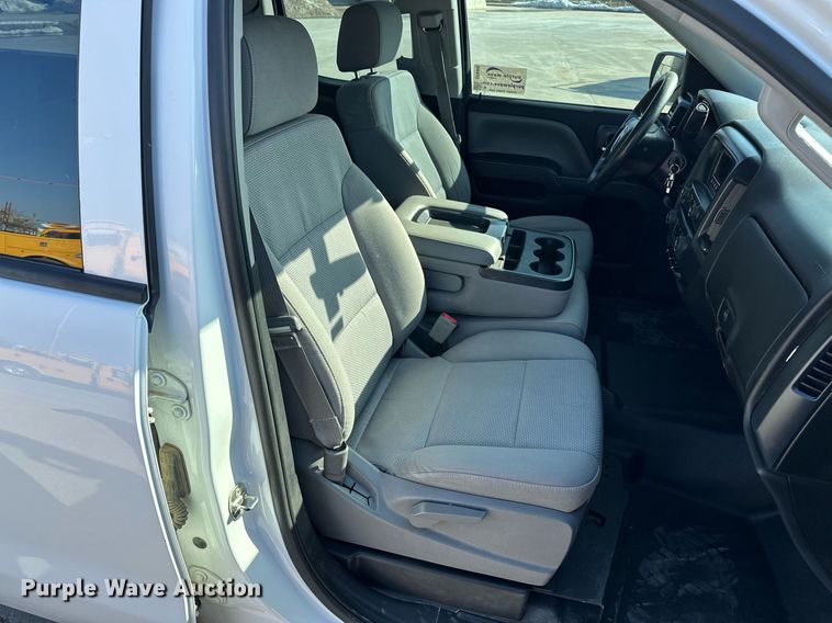 image for item DF8460 2015 GMC Sierra 1500 Double Cab pickup truck