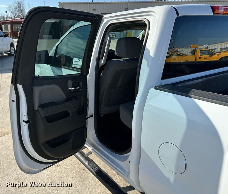 image for item DF8460 2015 GMC Sierra 1500 Double Cab pickup truck