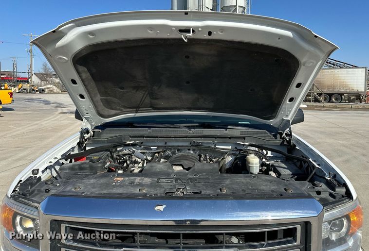 image for item DF8460 2015 GMC Sierra 1500 Double Cab pickup truck