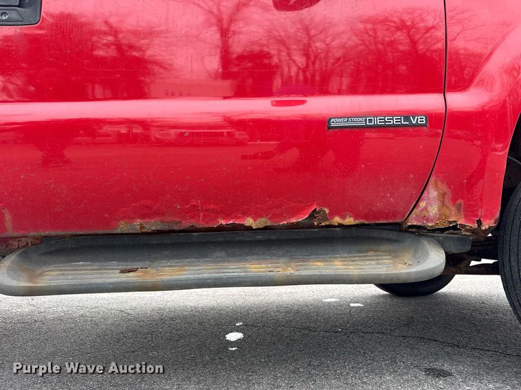 image for item DH9770 2002 Ford F550 flatbed truck