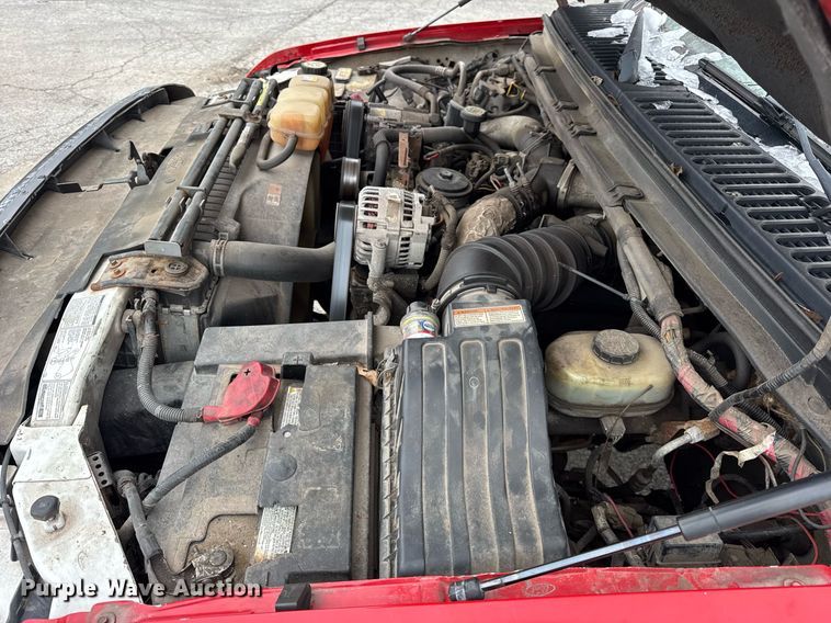 image for item DH9770 2002 Ford F550 flatbed truck