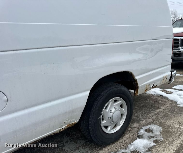 image for item DH9773 2008 Ford E350 van