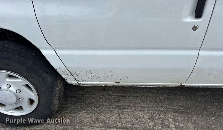 image for item DH9773 2008 Ford E350 van