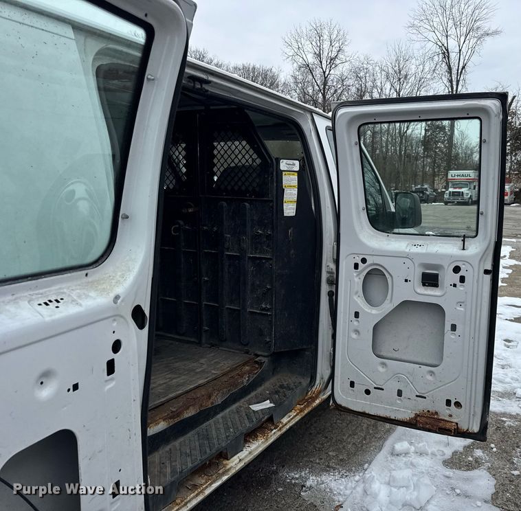 image for item DH9773 2008 Ford E350 van