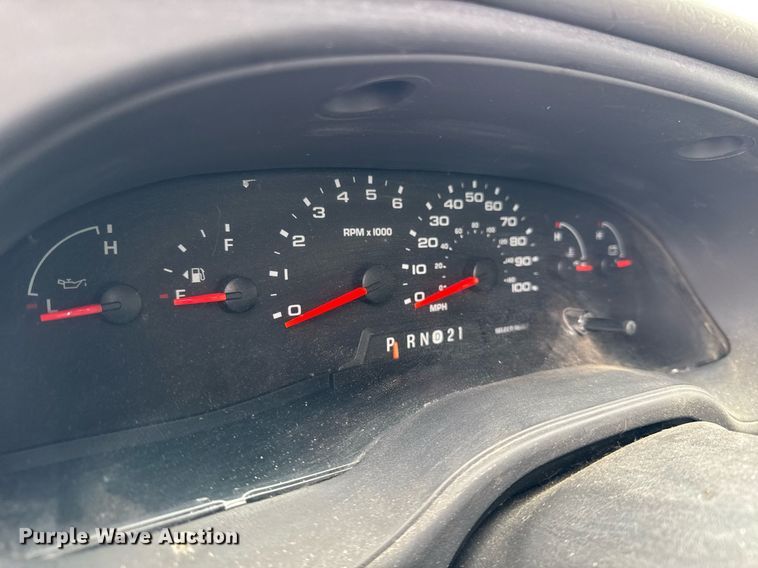 image for item DH9773 2008 Ford E350 van