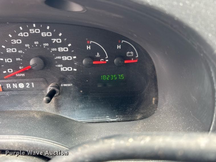 image for item DH9773 2008 Ford E350 van