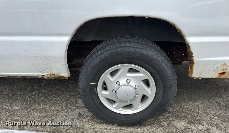 image for item DH9773 2008 Ford E350 van