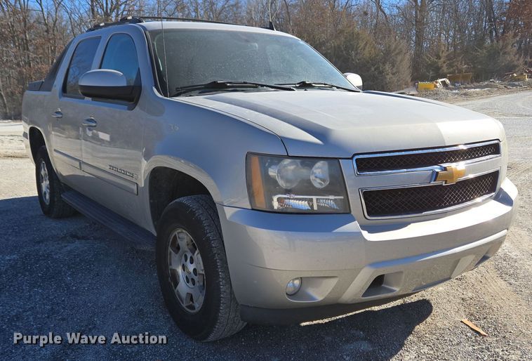 image for item DH9795 2008 Chevrolet Avalanche Crew Cab pickup truck
