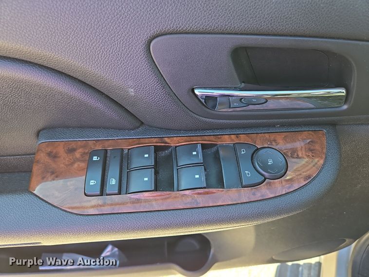 image for item DH9795 2008 Chevrolet Avalanche Crew Cab pickup truck