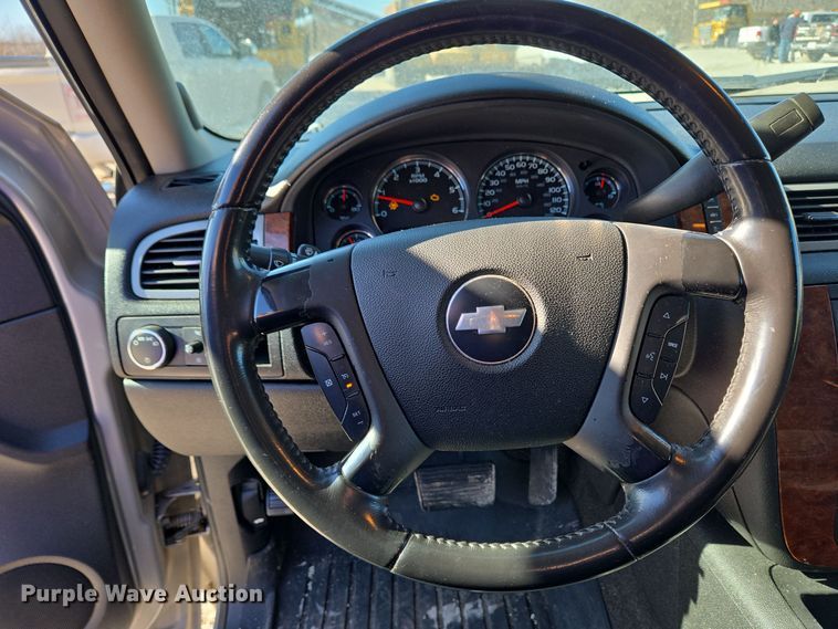 image for item DH9795 2008 Chevrolet Avalanche Crew Cab pickup truck