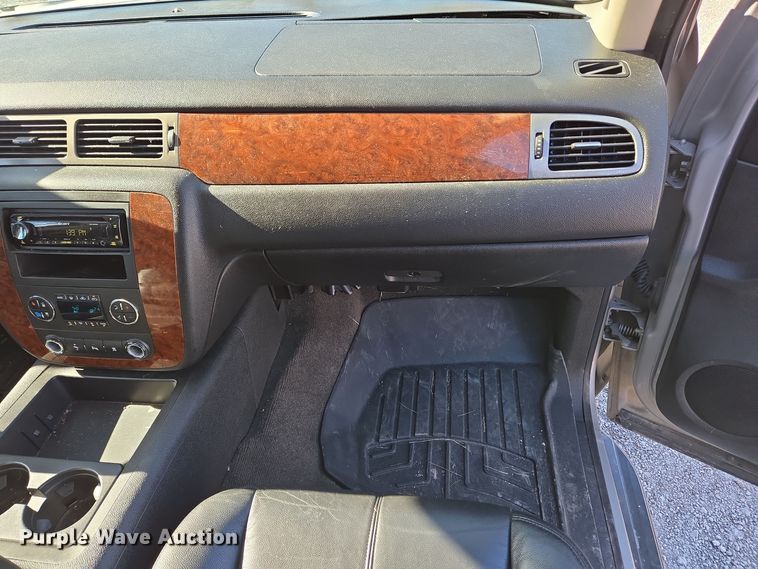 image for item DH9795 2008 Chevrolet Avalanche Crew Cab pickup truck