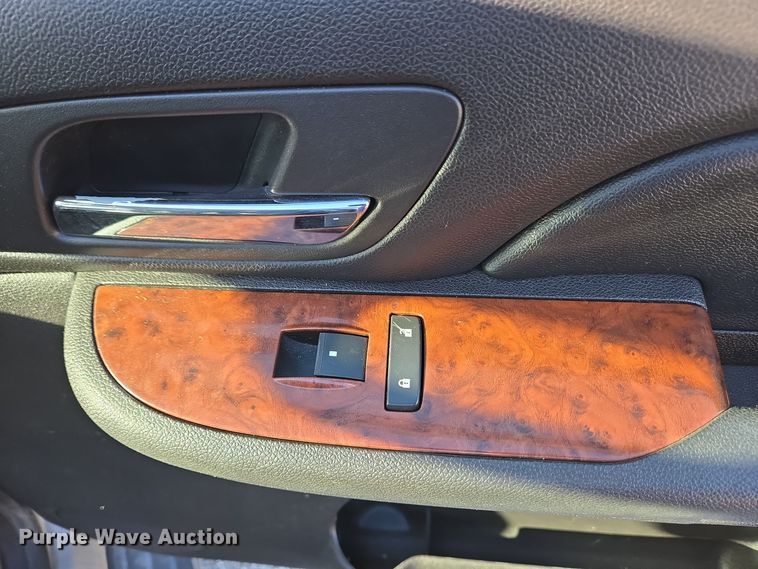 image for item DH9795 2008 Chevrolet Avalanche Crew Cab pickup truck