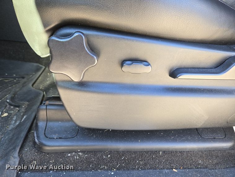 image for item DH9795 2008 Chevrolet Avalanche Crew Cab pickup truck